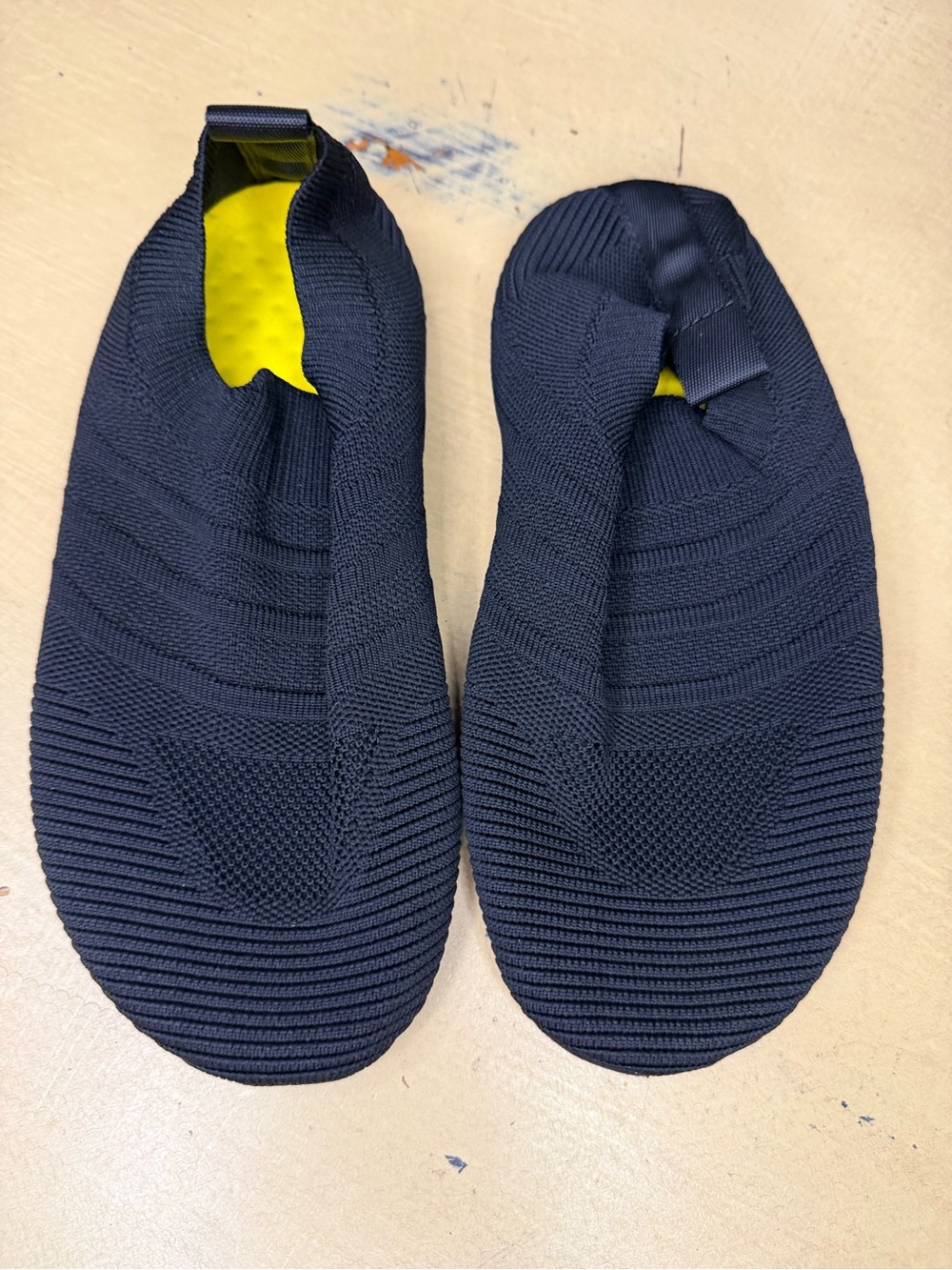 Woman’s Slip-On Knit Sneakers - Black
